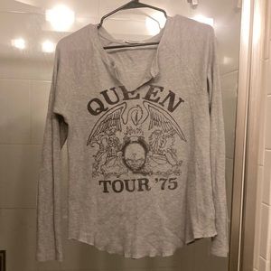 Queen Band Long Sleeve Size XS